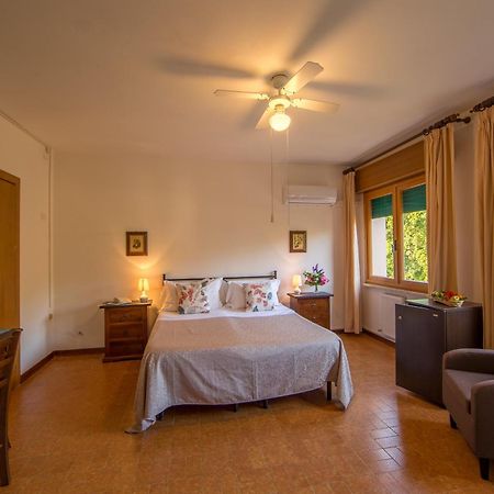 Hotel La Feluca Portoferraio Εξωτερικό φωτογραφία