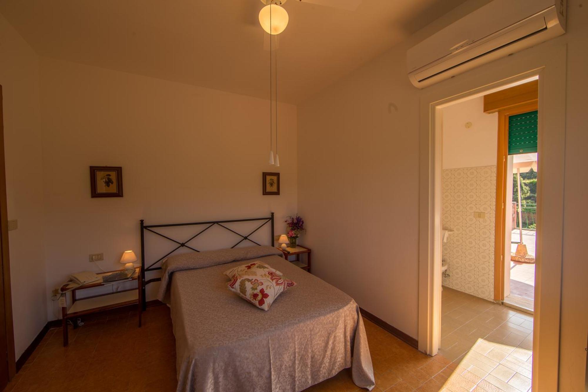 Hotel La Feluca Portoferraio Εξωτερικό φωτογραφία