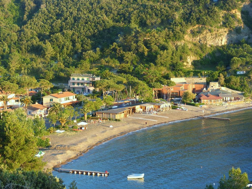 Hotel La Feluca Portoferraio Εξωτερικό φωτογραφία
